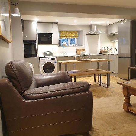 No8 3 Bed Cottage Winter Deals Offered 3 Nights Or More Nov-Mar Backbarrow Bilik gambar